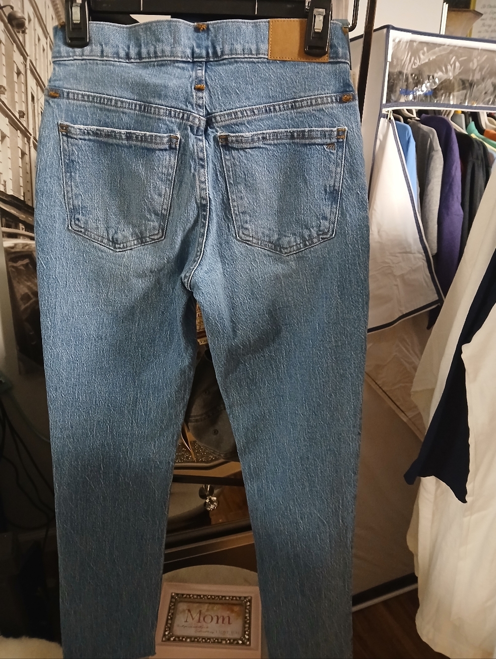 Madewell Straight Leg Jeans in Light Blue Denim - Picture 2 of 3